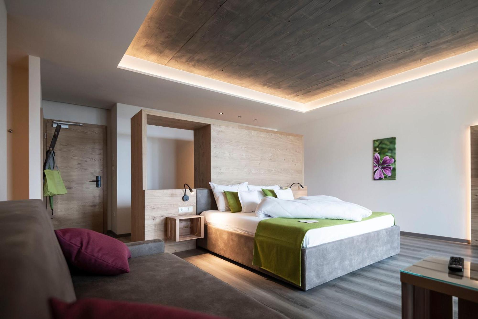 Hotel Pfeiss Lana Luaran gambar