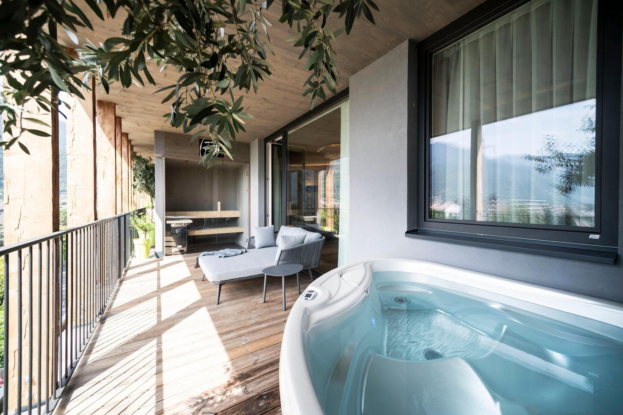 Hotel Pfeiss Lana Luaran gambar