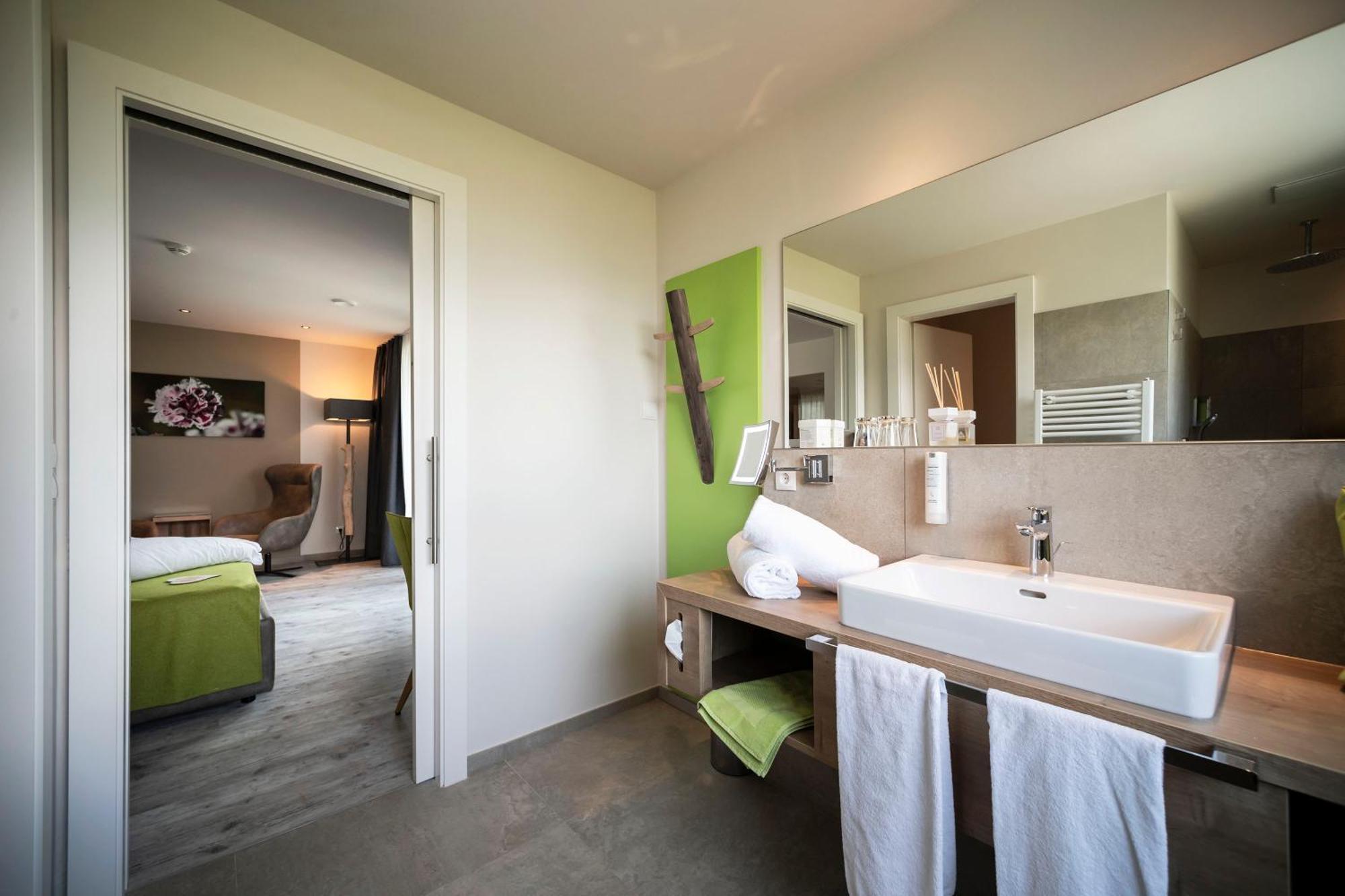 Hotel Pfeiss Lana Luaran gambar