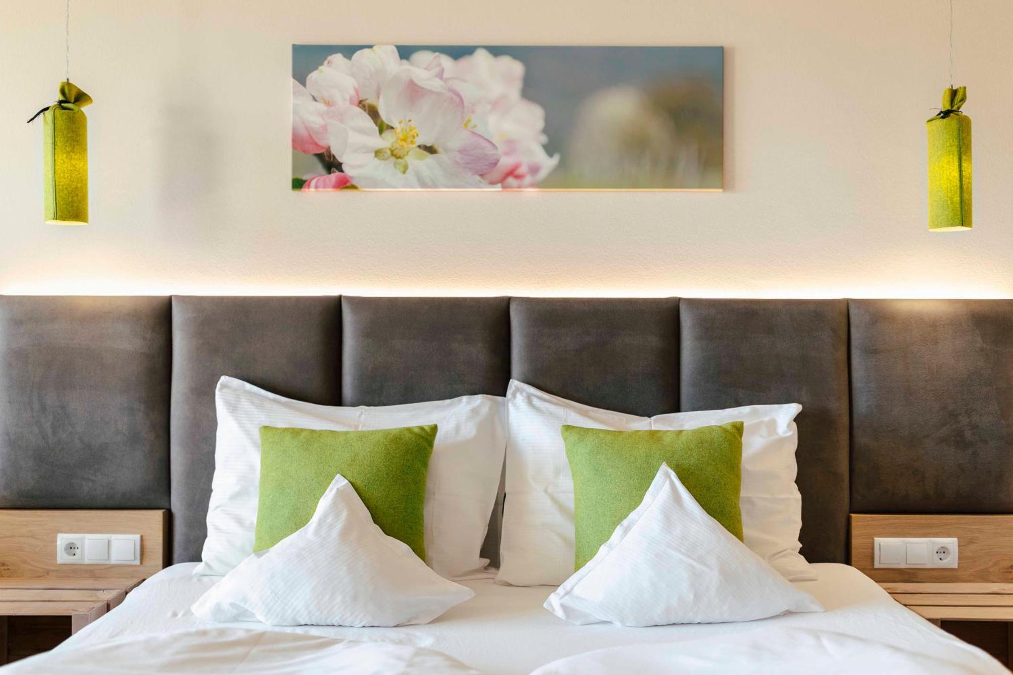 Hotel Pfeiss Lana Luaran gambar